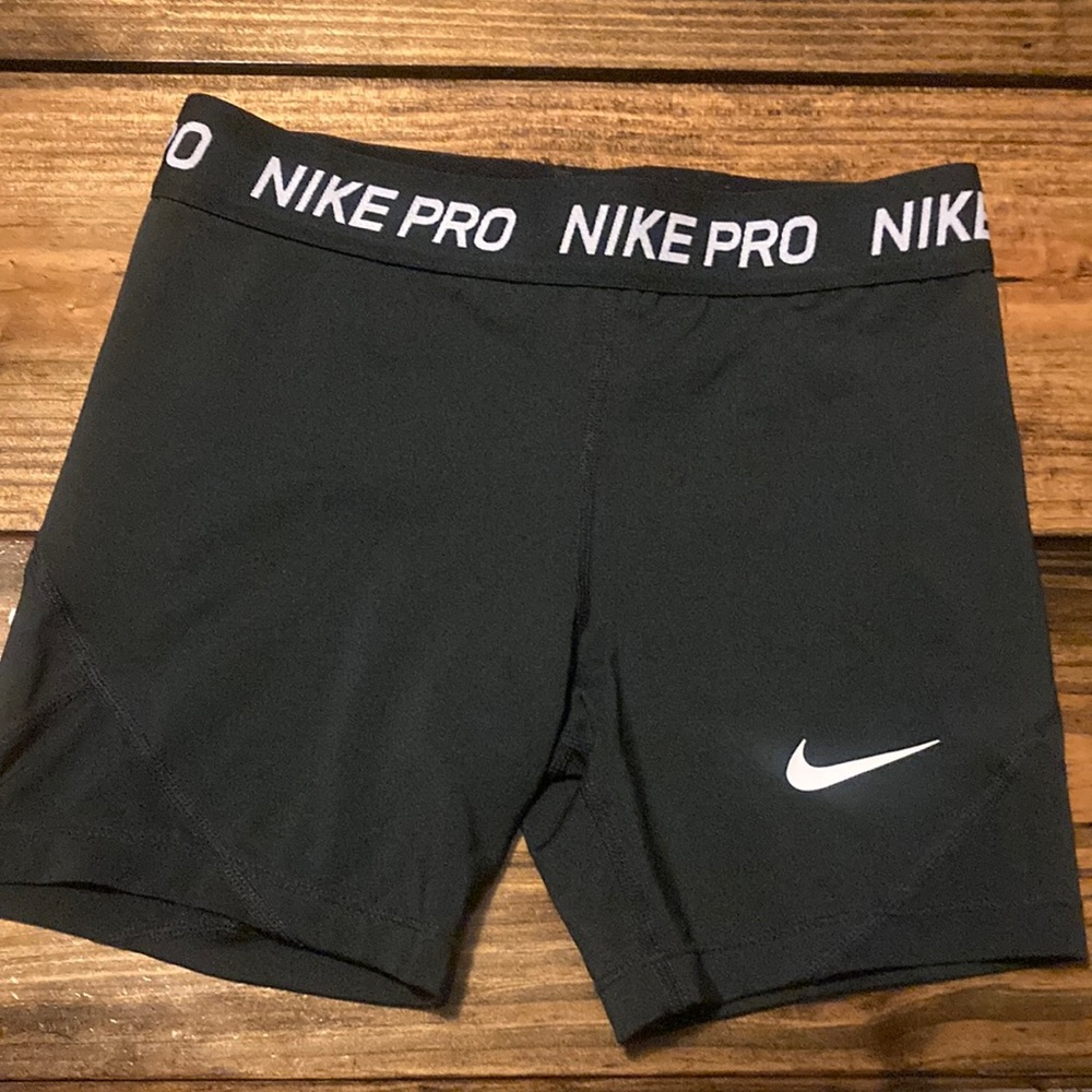 Nike pro athletic shorts